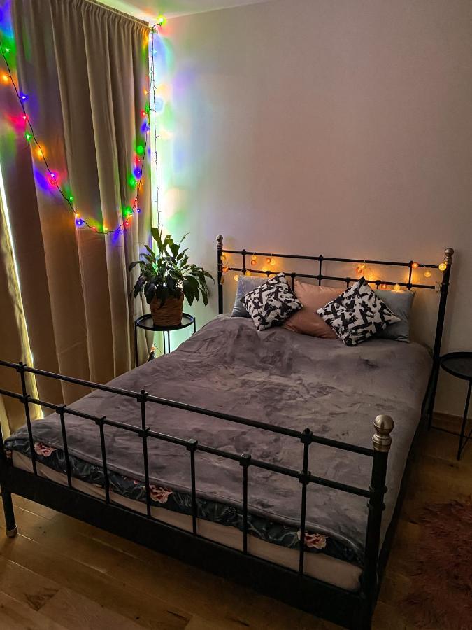 פראג Lovely Studio Apartment, Free Parking 1,55 Hight מראה חיצוני תמונה